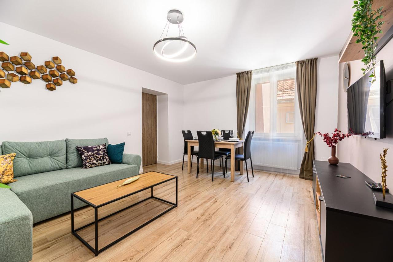 Schei Gate Apartment Brasov Bagian luar foto